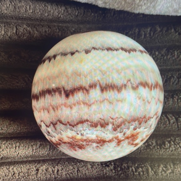 Beautiful XXL Pork Stone (Dali Jasper) Banded Calcite Sphere - Picture 5 of 10